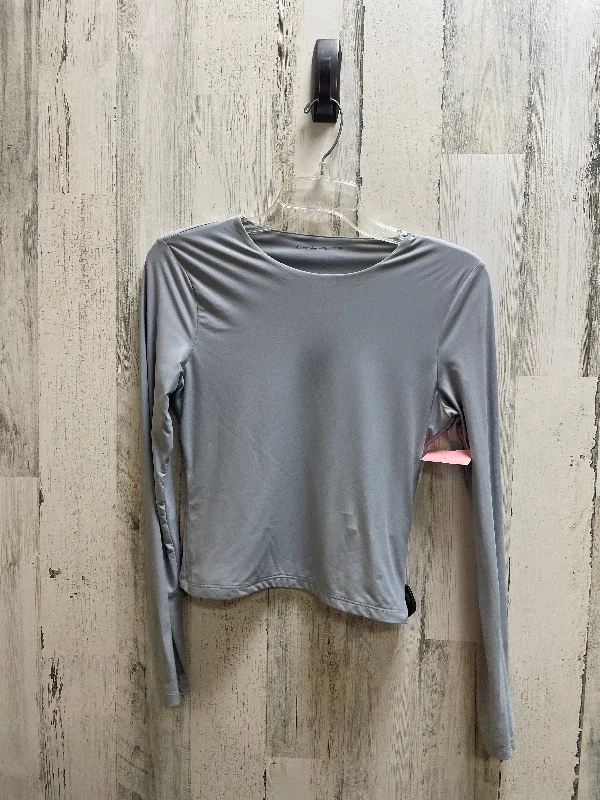 Top Long Sleeve By Abercrombie And Fitch In Grey, Size: M