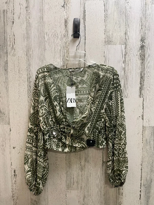 Top Long Sleeve By Zara In Green, Size: L