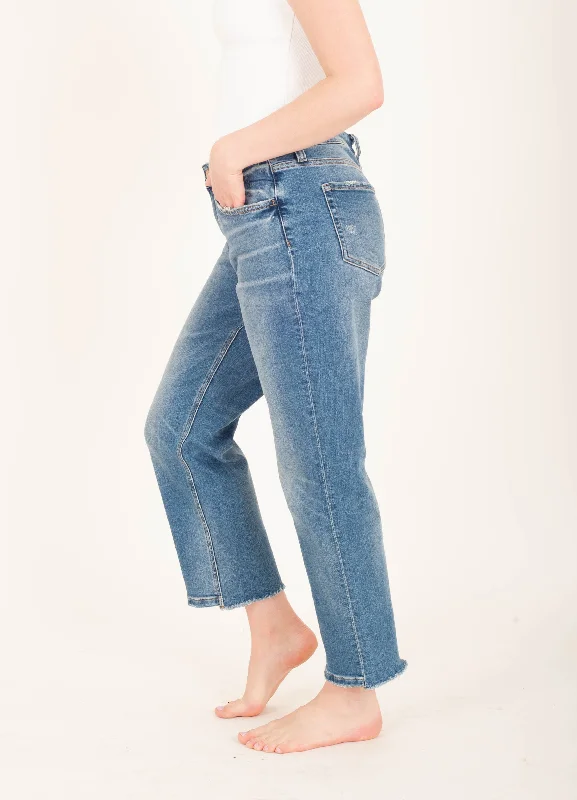 Stately Mid Rise Straight Jeans