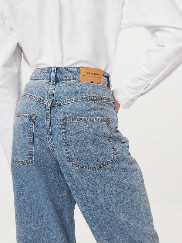 The Janis Wide Balloon Jean in Light Wash