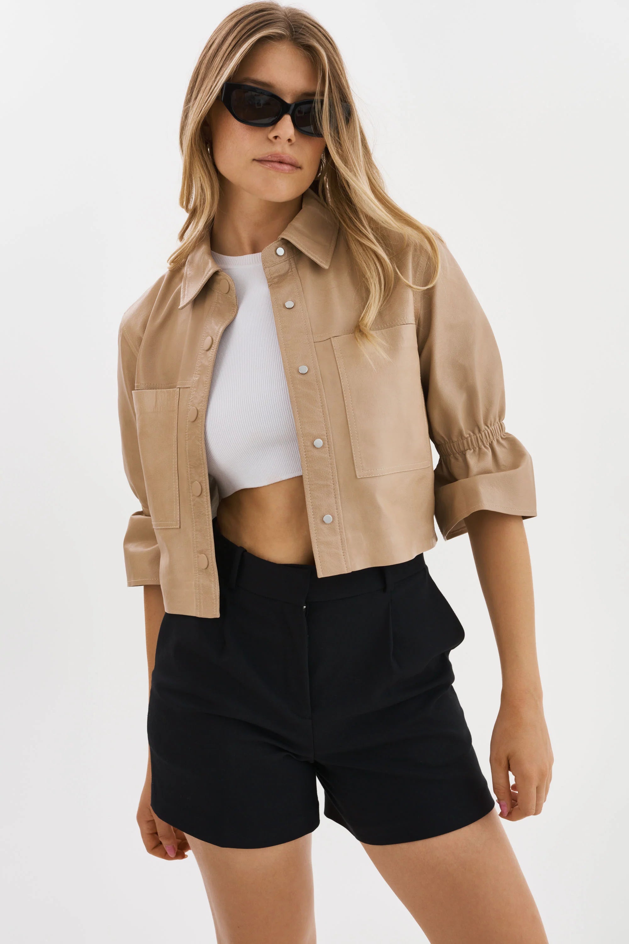 CAROLINA | LEATHER RUFFLE SLEEVE JACKET - BEIGE