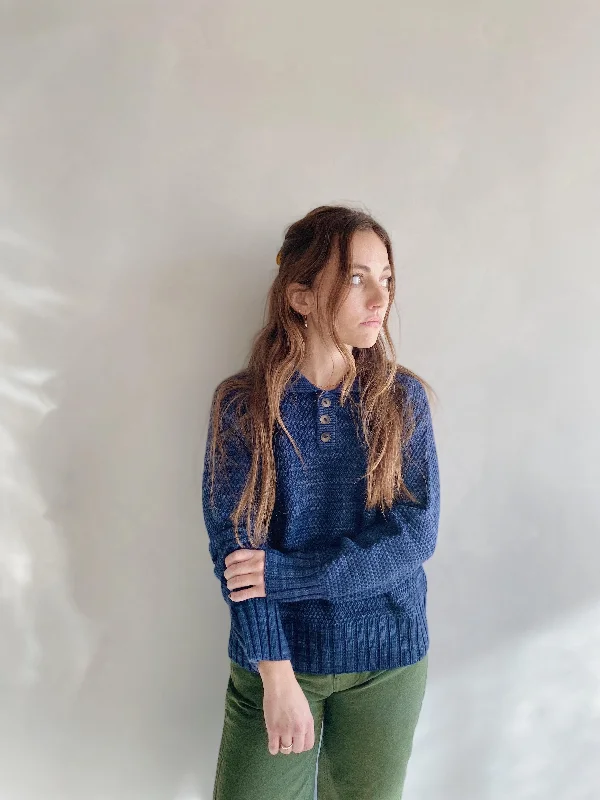 evan seed stitch pullover in navy merino