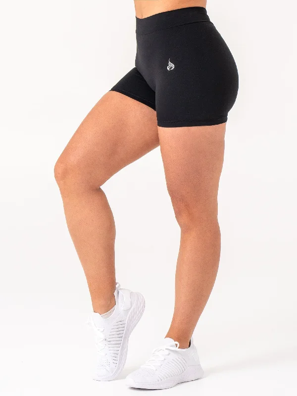 NKD V Scrunch Shorts - Black